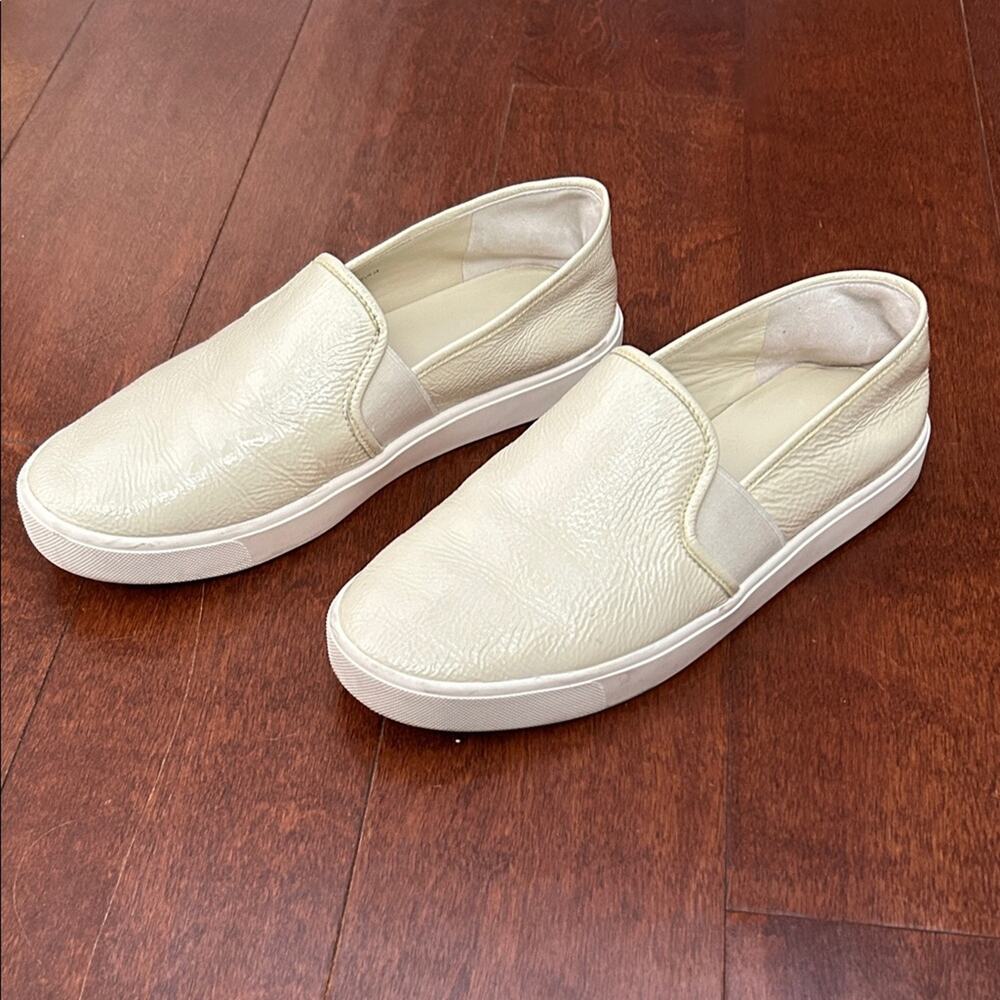 Vince Blair Ivory Cream Textured Leather Slip-On Sneakers, Size 7.5